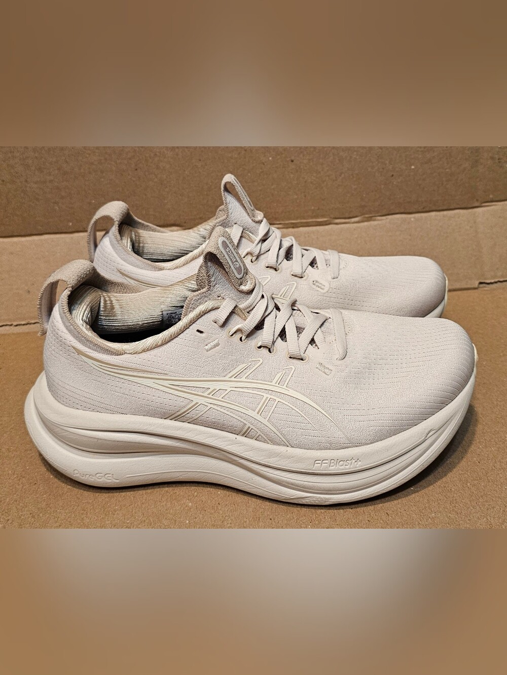 Women's Asics Gel Nimbus 28 size 6.5